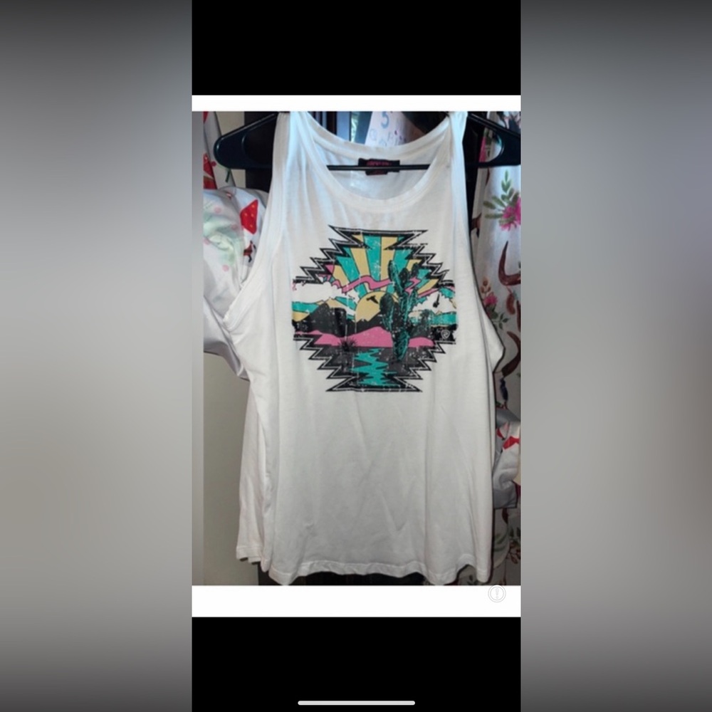womens new large White Graphic Tank Top